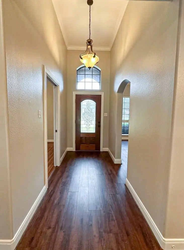 301 Williamsburg Avenue, Clute, TX 77531 - #2