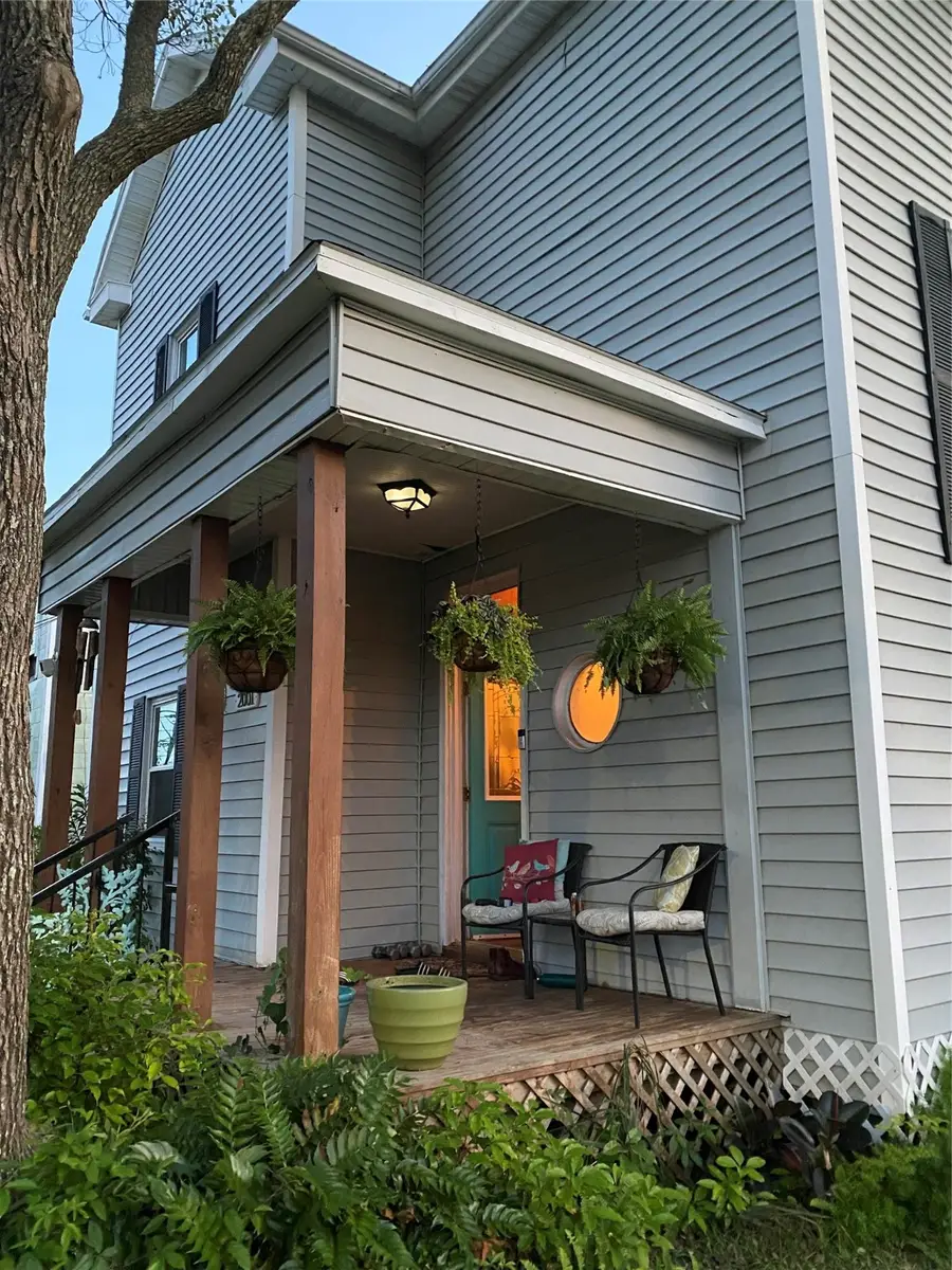 2001 36th Street, Galveston, TX 77550 - Image #2