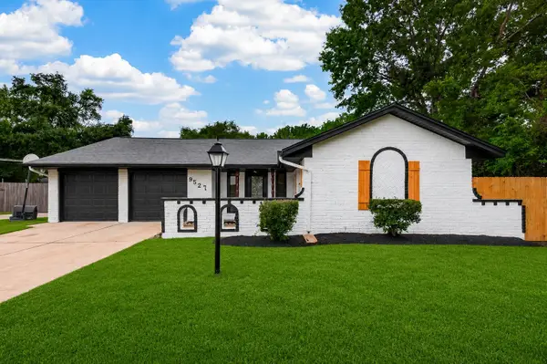9527 Vanwood Street, Houston, TX 77040