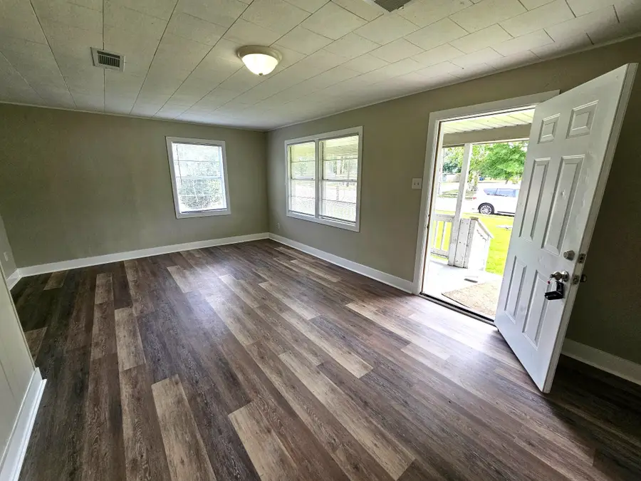 202 N Logan Street, Texas City, TX 77590 - #3