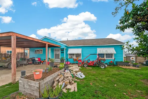 7355 Iwo Jima Road, Houston, TX 77033