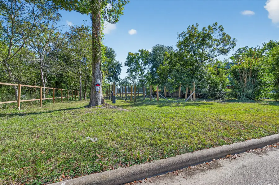 13530 Lakecrest Drive, Cypress, TX 77429 - Image #3