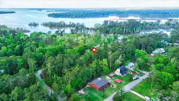 1412 W Lake Drive, Houston, TX 77336