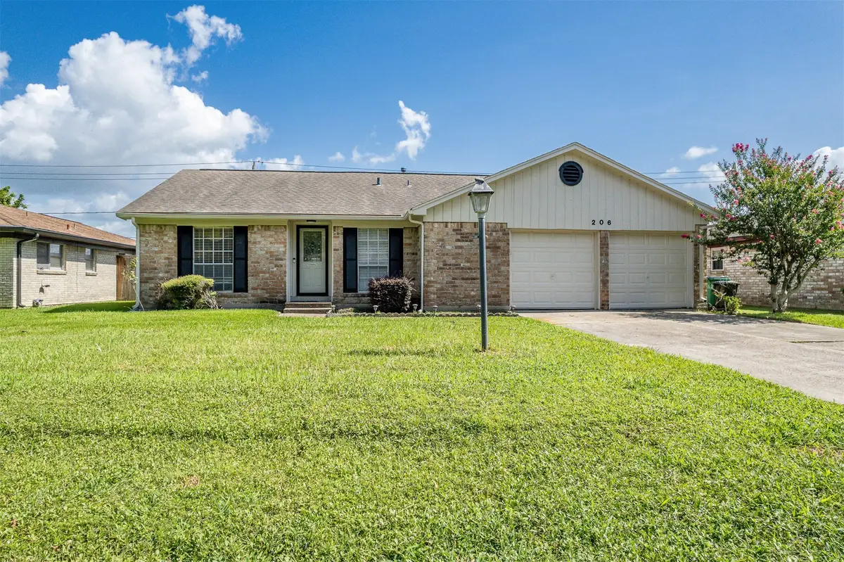 206 Kelly Lane, Baytown, TX 77521 - #1