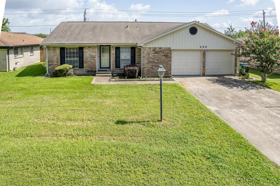 206 Kelly Lane, Baytown, TX 77521 - #2