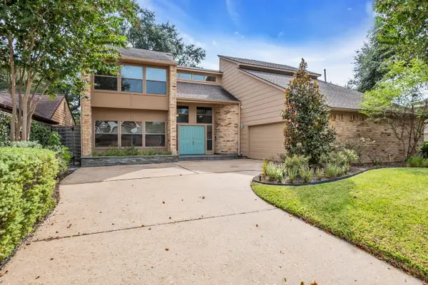 2327 Briar Branch Drive N, Houston, TX 77042