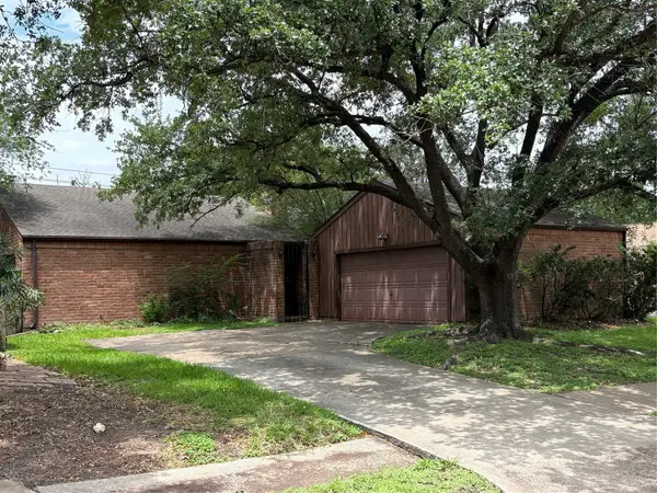 2314 Gray Falls Drive, Houston, TX 77077