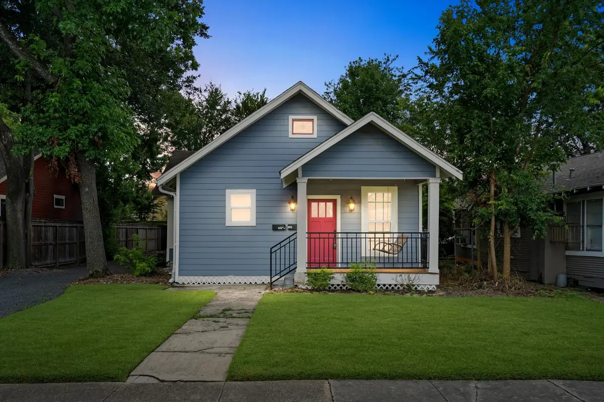 704 E 11th 1/2 Street, Houston, TX 77008 - #1