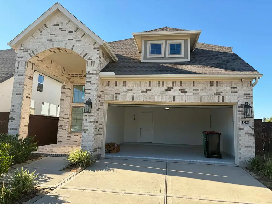 13123 Hidden Village Court, Conroe, TX 77302 - Image #2