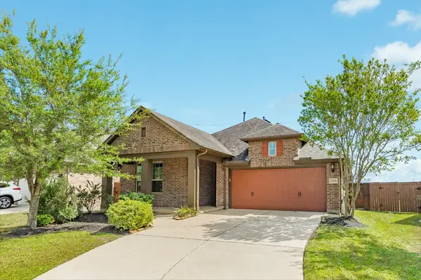 3406 Lake Court, Iowa Colony, TX 77583