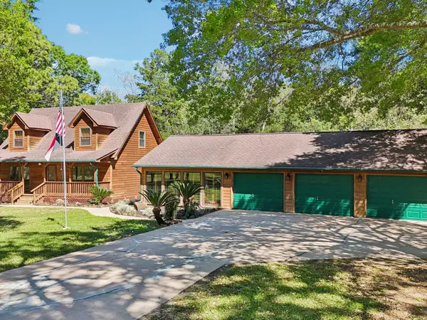 101-1/2 Avenue J, Dickinson, TX 77539