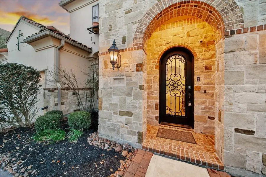 19 Brittany Rose Place, The Woodlands, TX 77375 - #3