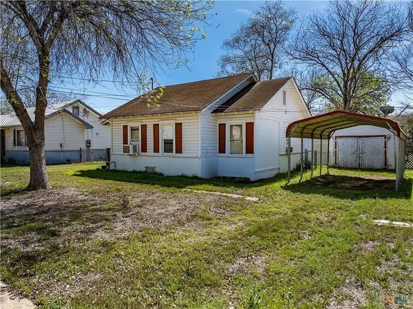 230 Thornton Street, Gonzales, TX 78629