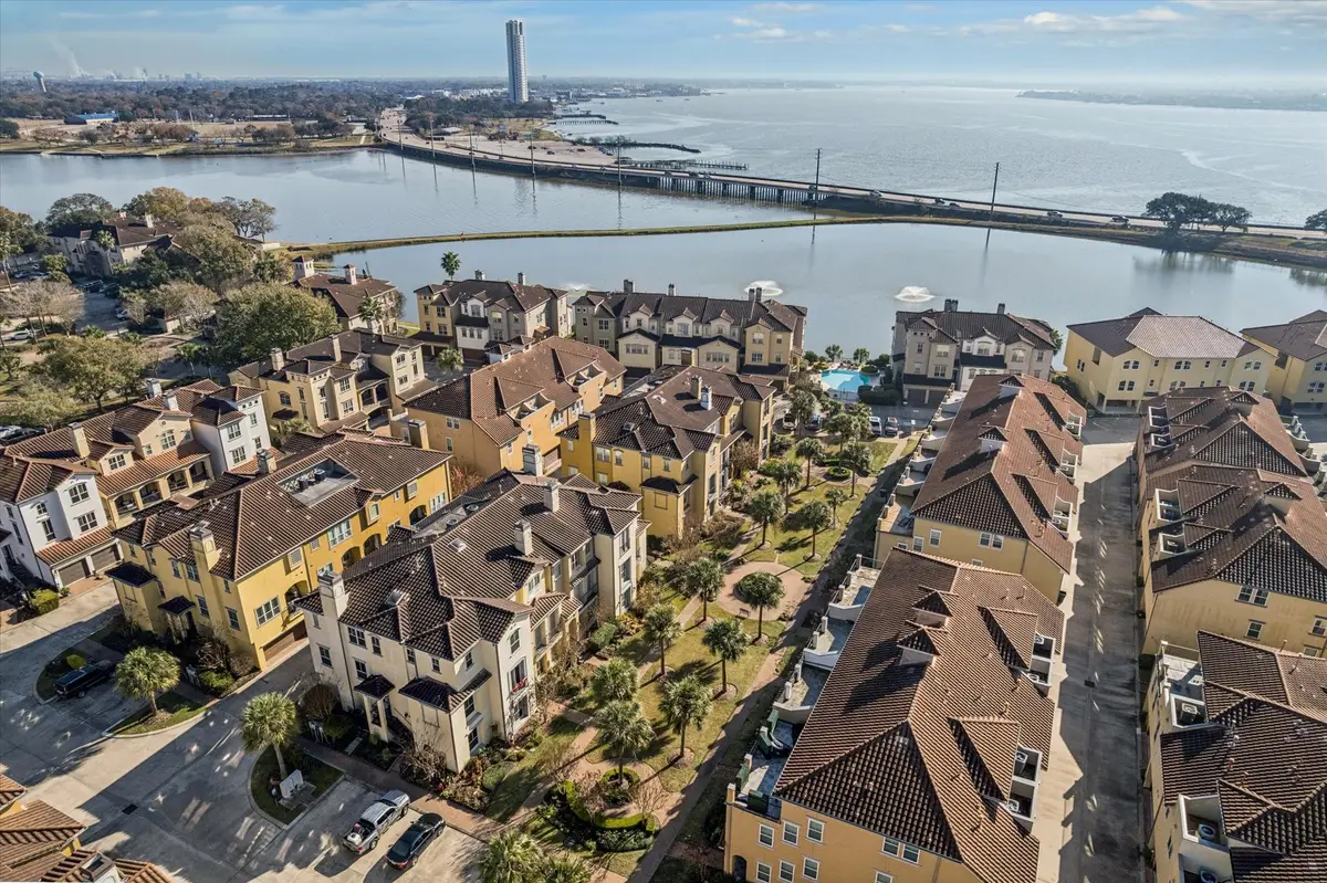 36 Elderwood Drive, Pasadena, TX 77058 - Image #1