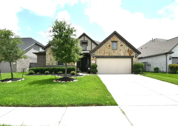 14011 Lago Creek Court, Rosharon, TX 77583