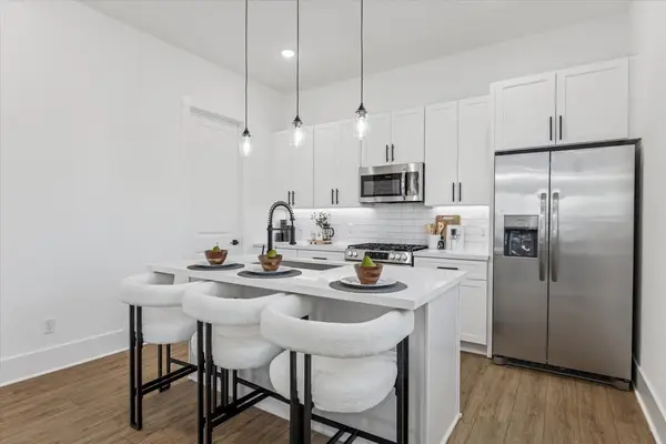 5623 Azores, Houston, TX 77091