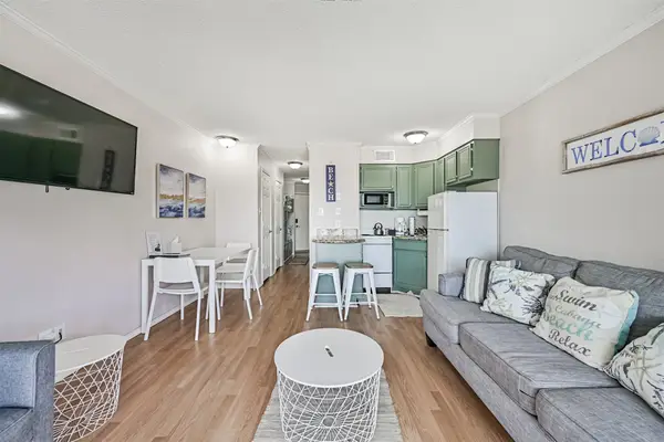 6102 Seawall Boulevard #217, Galveston, TX 77551