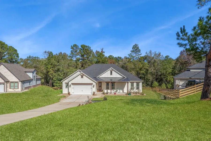 6114 E Bluff Court, Magnolia, TX 77354 - Image #2