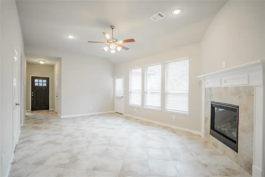 137 Snug Harbor Drive, Conroe, TX 77356 - #3