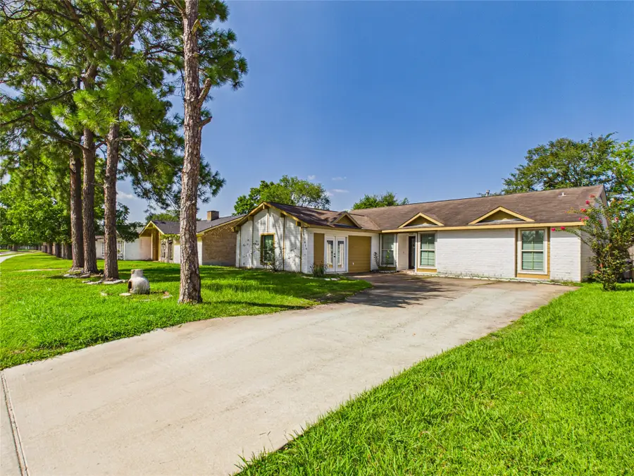 11419 Blackhawk Boulevard, Houston, TX 77089 - #2