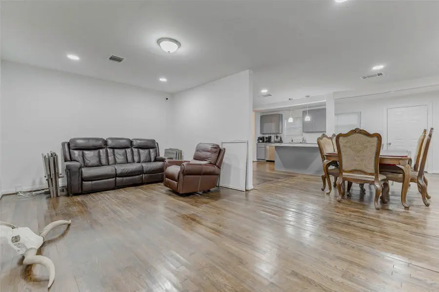 907 Whitaker Avenue, Pasadena, TX 77506 - Image #2