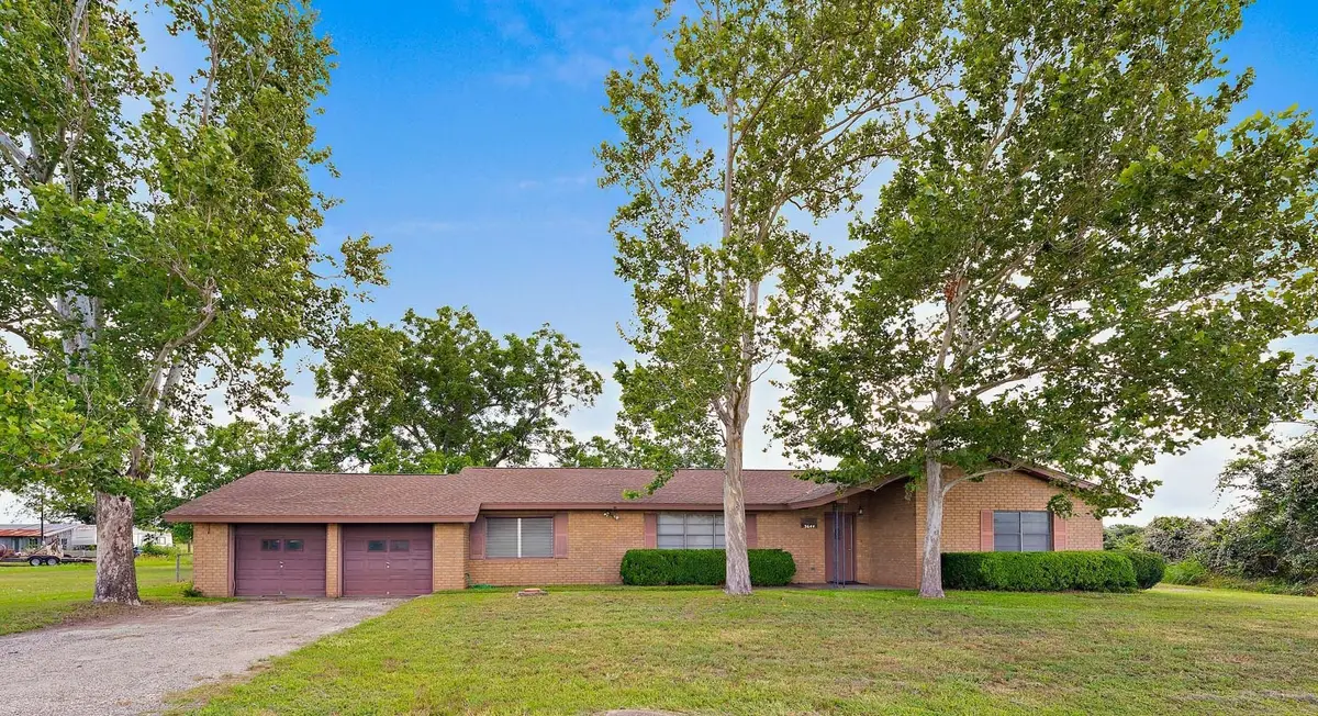 3644 W State Highway 71 Highway, La Grange, TX 78945 - #1