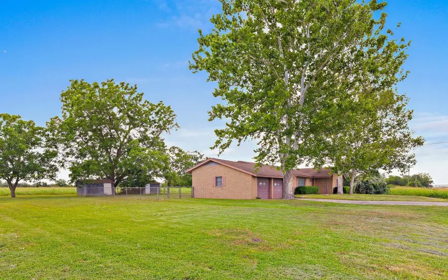 3644 W State Highway 71 Highway, La Grange, TX 78945 - #2