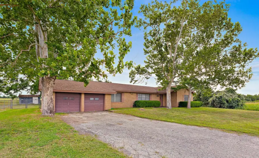 3644 W State Highway 71 Highway, La Grange, TX 78945 - #3