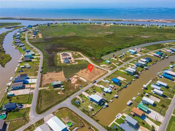 0 CR 204 Dolphin Way Street, Sargent, TX 77414