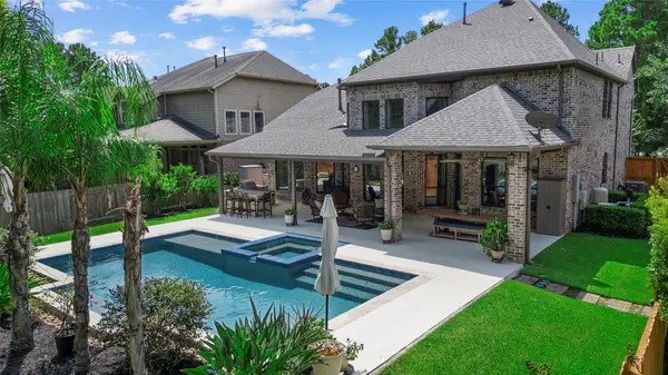 121 Hunter Hollow Place, Montgomery, TX 77316