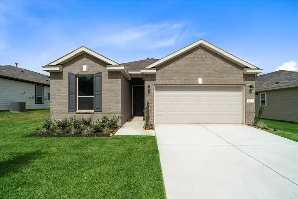 827 Mustang Ridge Terrace, Magnolia, TX 77354