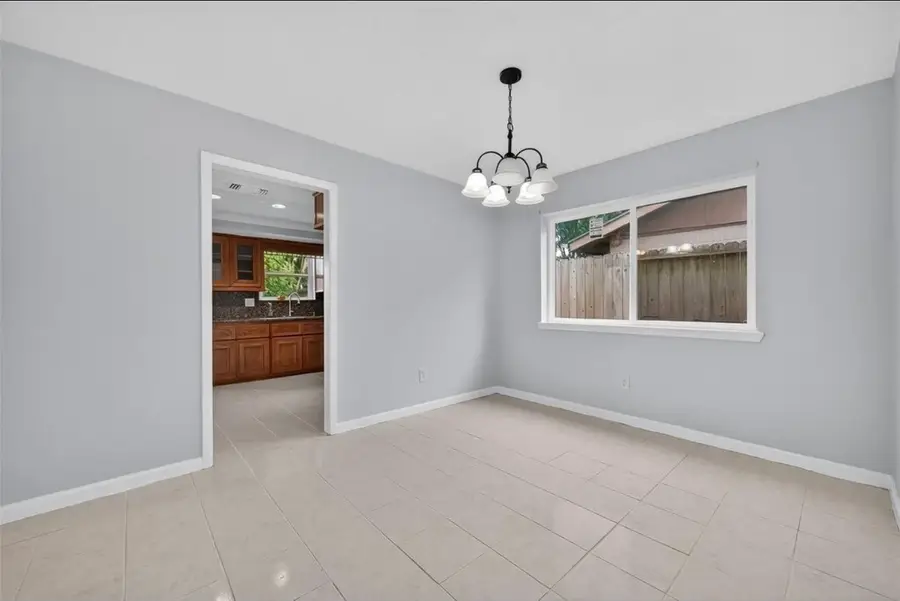 10414 Gulfstream Lane, Sugar Land, TX 77498 - Image #2