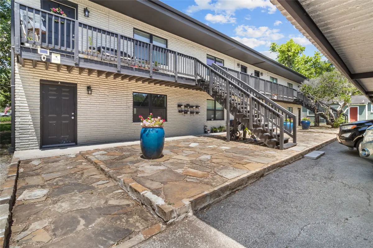 201 S Kansas Avenue, League City, TX 77573 - Image #1