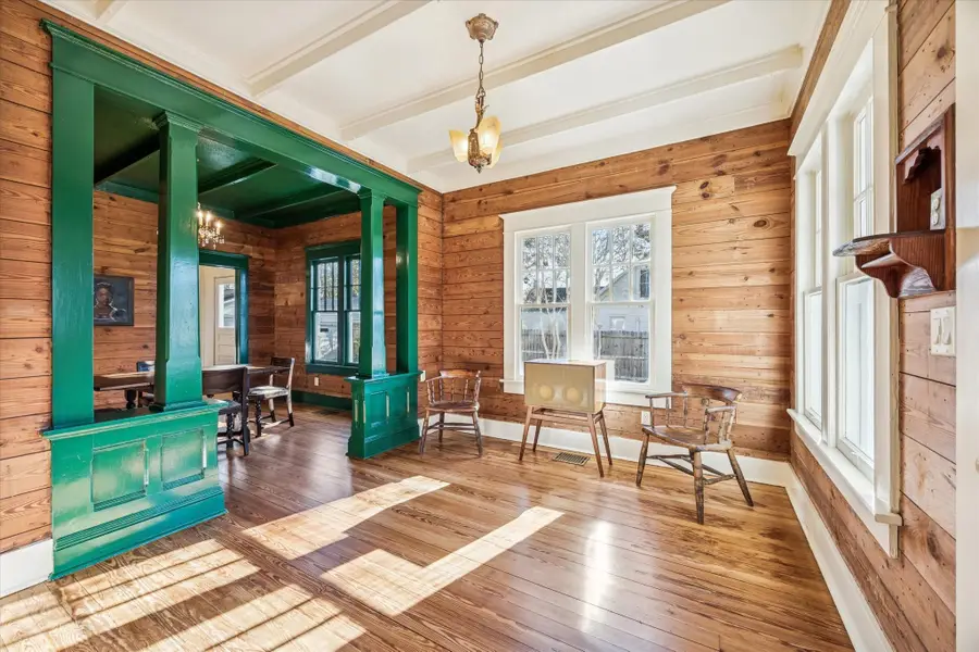 208 N Rusk Street, Fayetteville, TX 78940 - Image #3