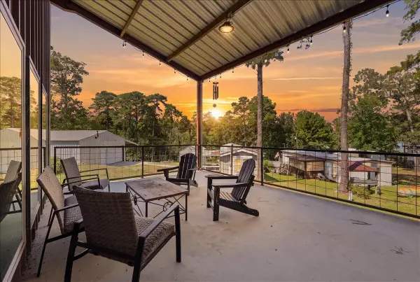 206 Knollwood Drive, Jasper, TX 75951