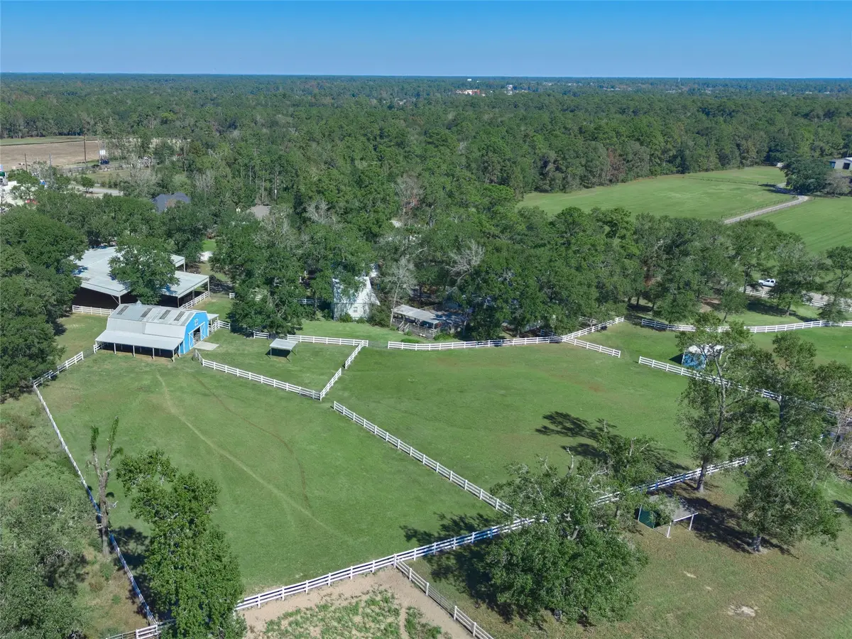 28207 Dobbin Huffsmith Road, Magnolia, TX 77354 - Image #1