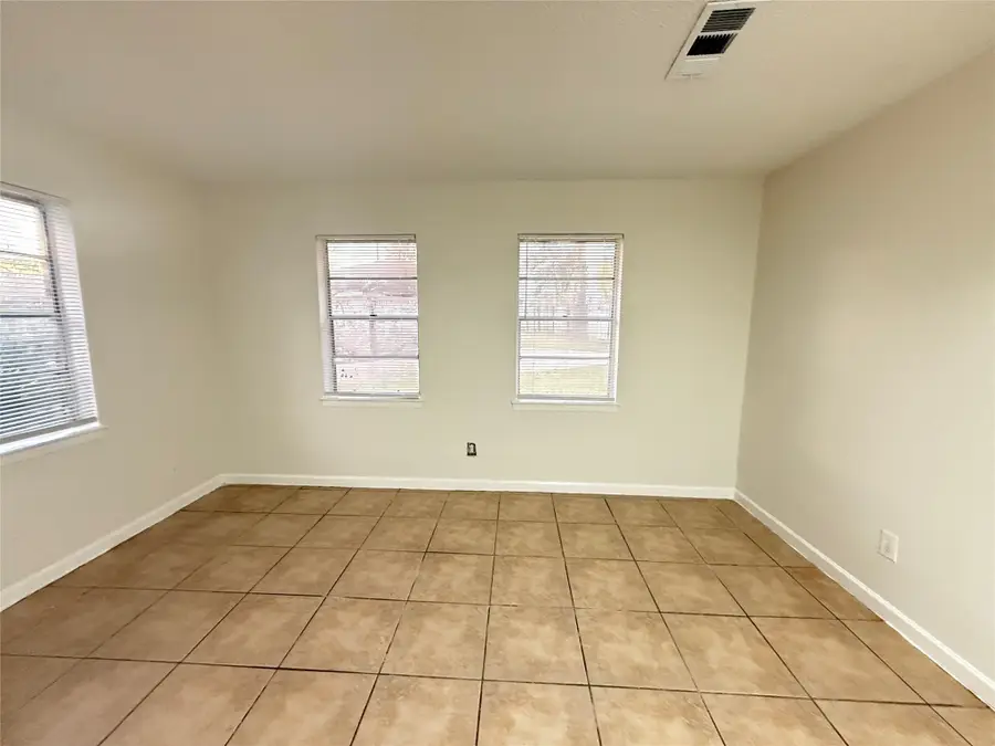 5926 Shirley Mae Lane, Houston, TX 77091 - Image #2