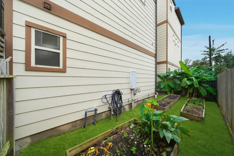 6107 Stillman Street, Houston, TX 77007 - Image #3