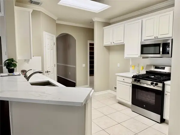 90 Country Gate, Conroe, TX 77384