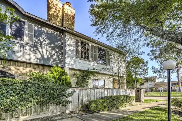 10763 Sandpiper Drive, Houston, TX 77096