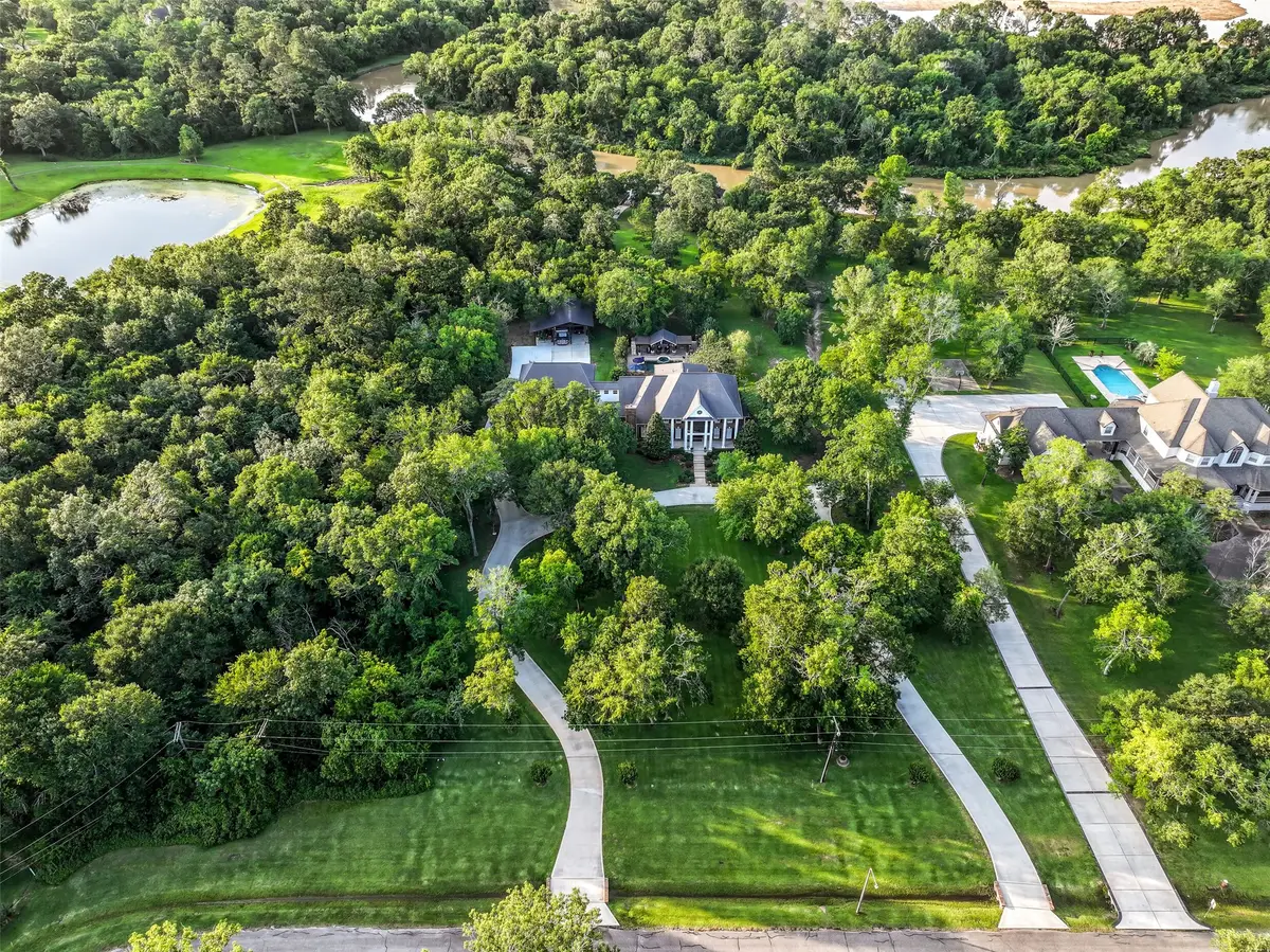 650 Oak Drive, Friendswood, TX 77546 - Image #1