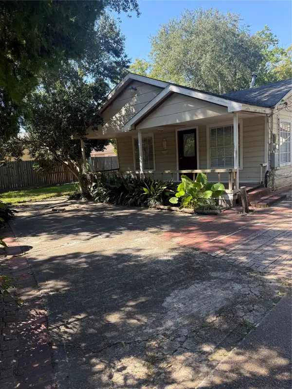 8313 Yale Street, Houston, TX 77037