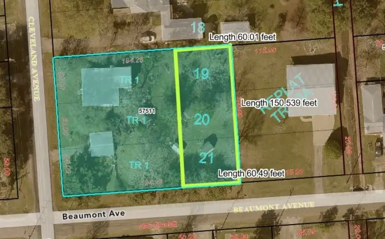 000 Beaumont Ave, Groves, TX 77619 - #1