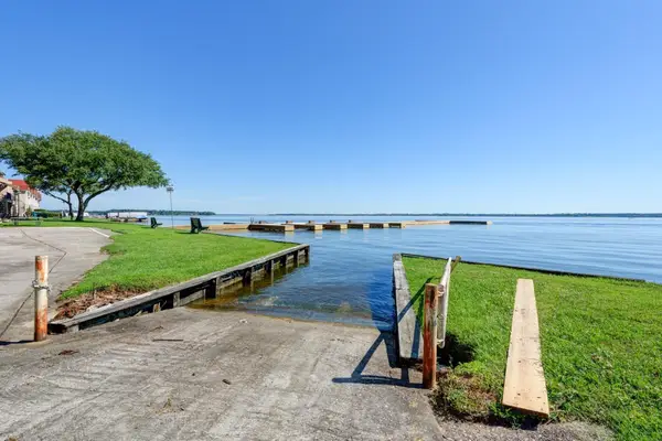 38 Regency Point, Conroe, TX 77356