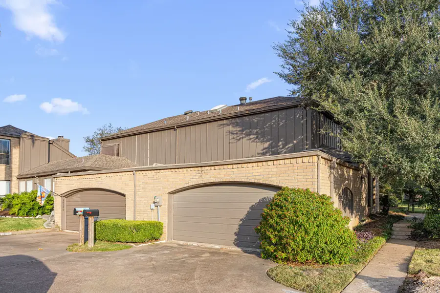 18118 Lakeside Lane, Houston, TX 77058 - Image #3