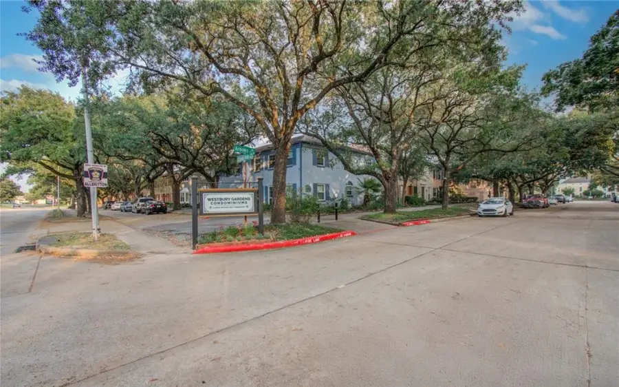 11609 Chimney Rock Apt Road #B, Houston, TX 77035 - #2