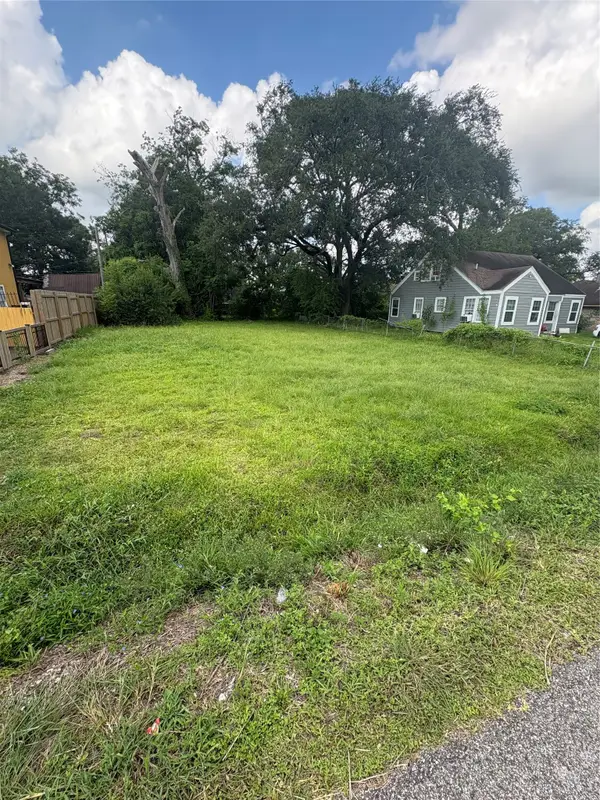 1040 Goliad Street, Beaumont, TX 77701