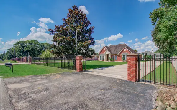 10202 Brighton Lane, Houston, TX 77031