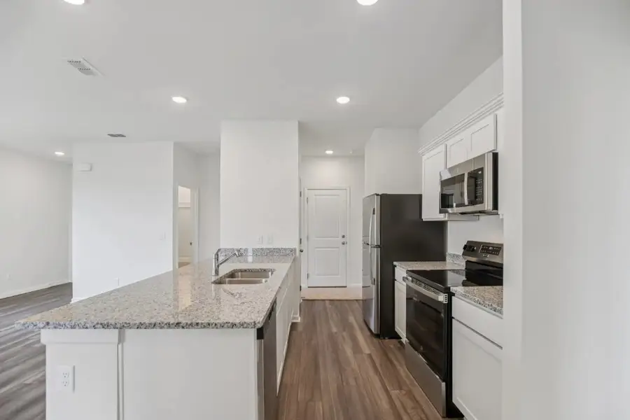 3135 Diamond View Lane, Angleton, TX 77515 - Image #3