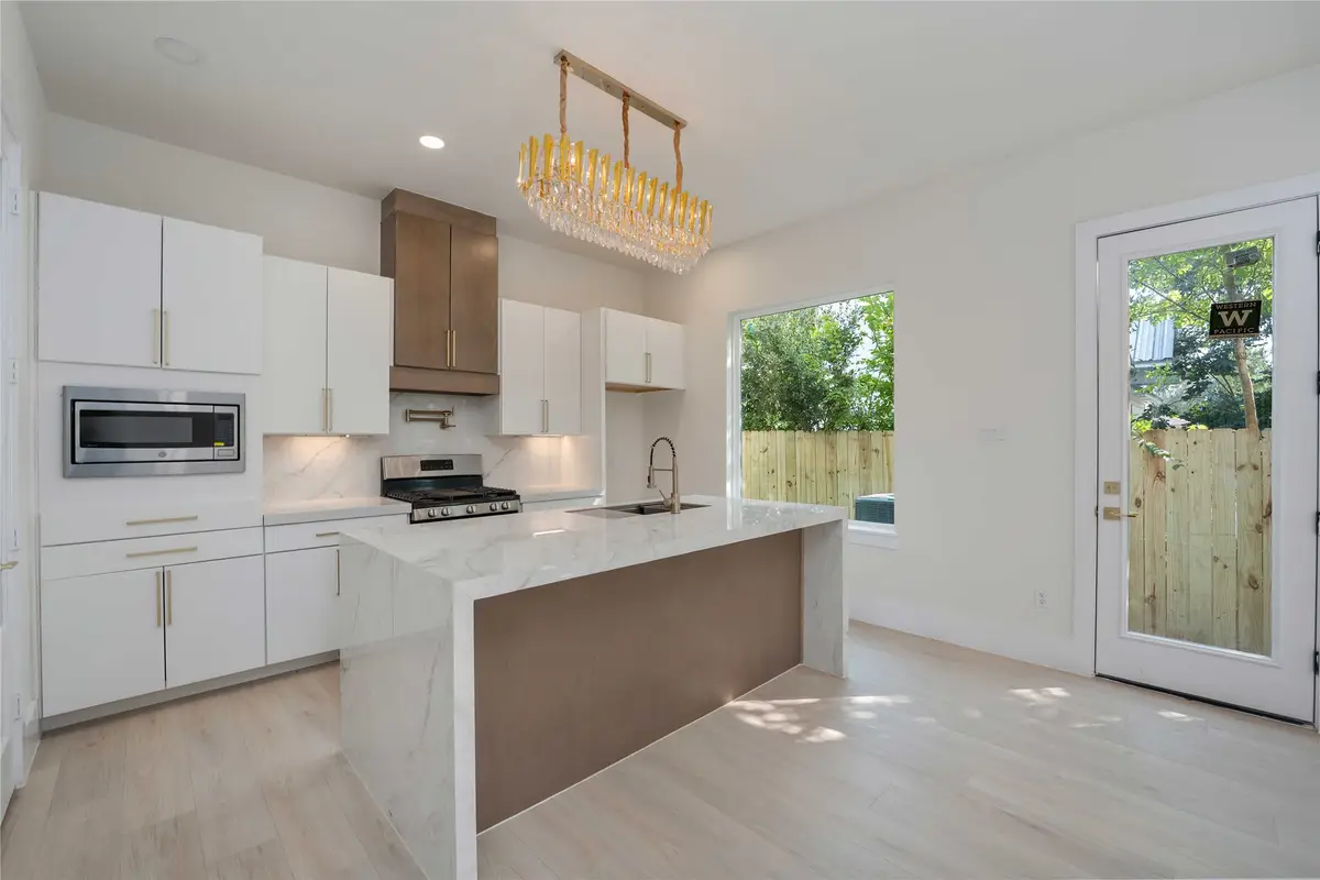 7125 England Street, Houston, TX 77021 - Image #1